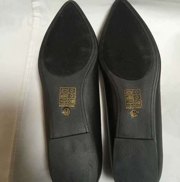 Journey Collection Chic Renzo Black Flats With Crystal Embellishment Size 8.5W - Picture 10 of 11